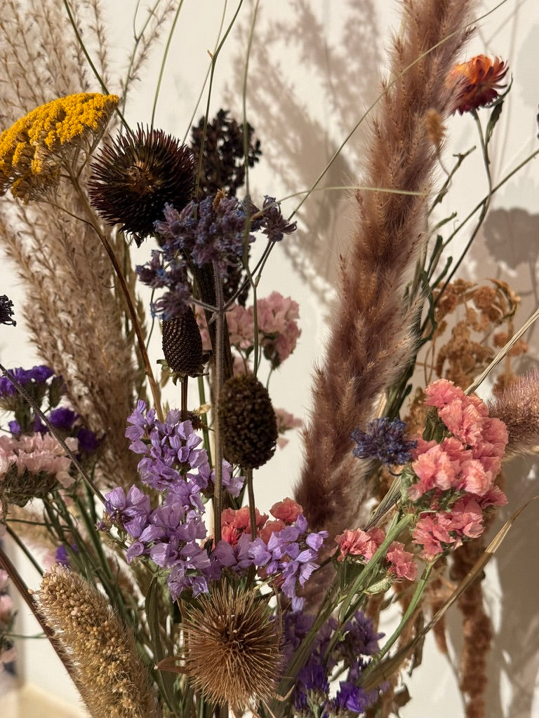 locally grown flowers are dried to use whole year around, no waste utrecht