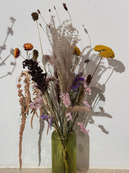 natural dried flowers locally grown and sustainable utrecht